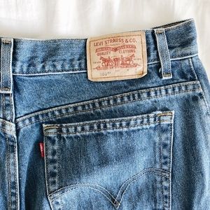 VINTAGE LEVIS 550 JEANS 🌿